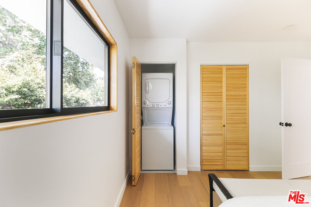4412 Finley Ave Unit: 1