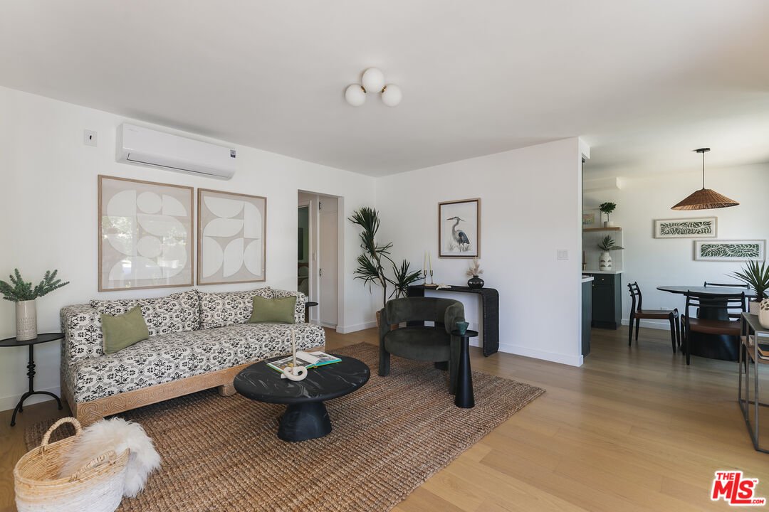 4412 Finley Ave Unit: 1