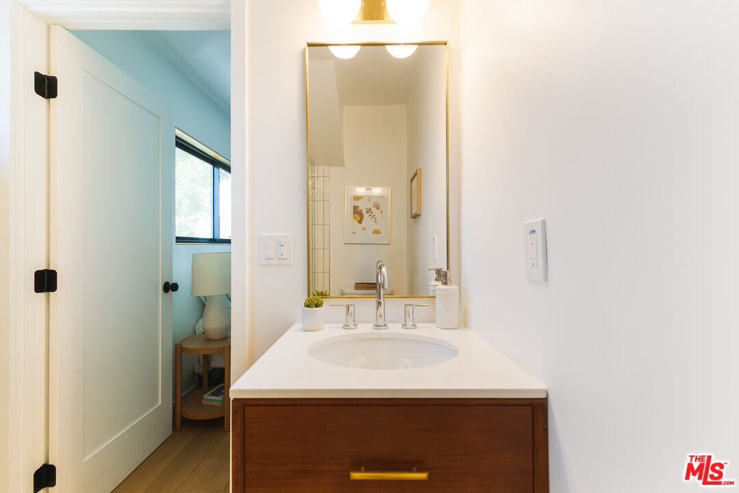 4412 Finley Ave Unit: 1
