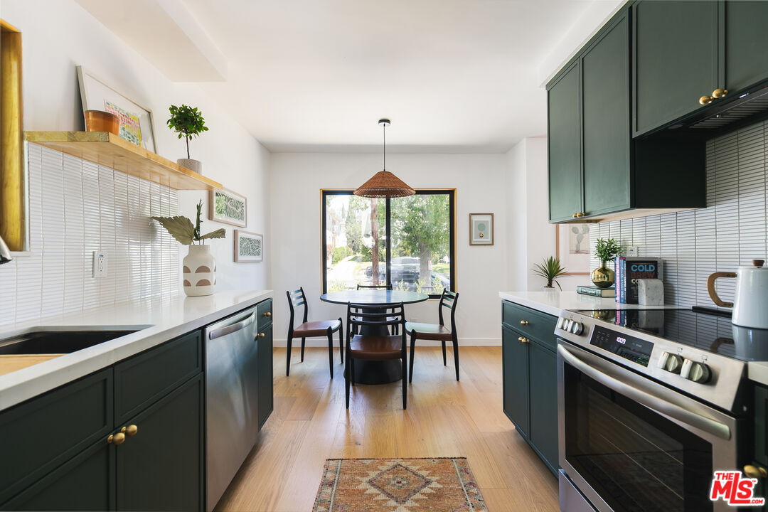 4412 Finley Ave Unit: 1
