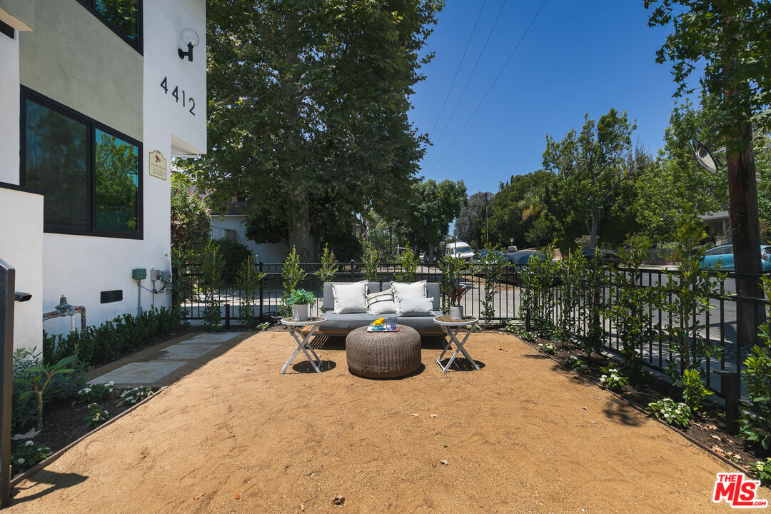 4412 Finley Ave Unit: 1