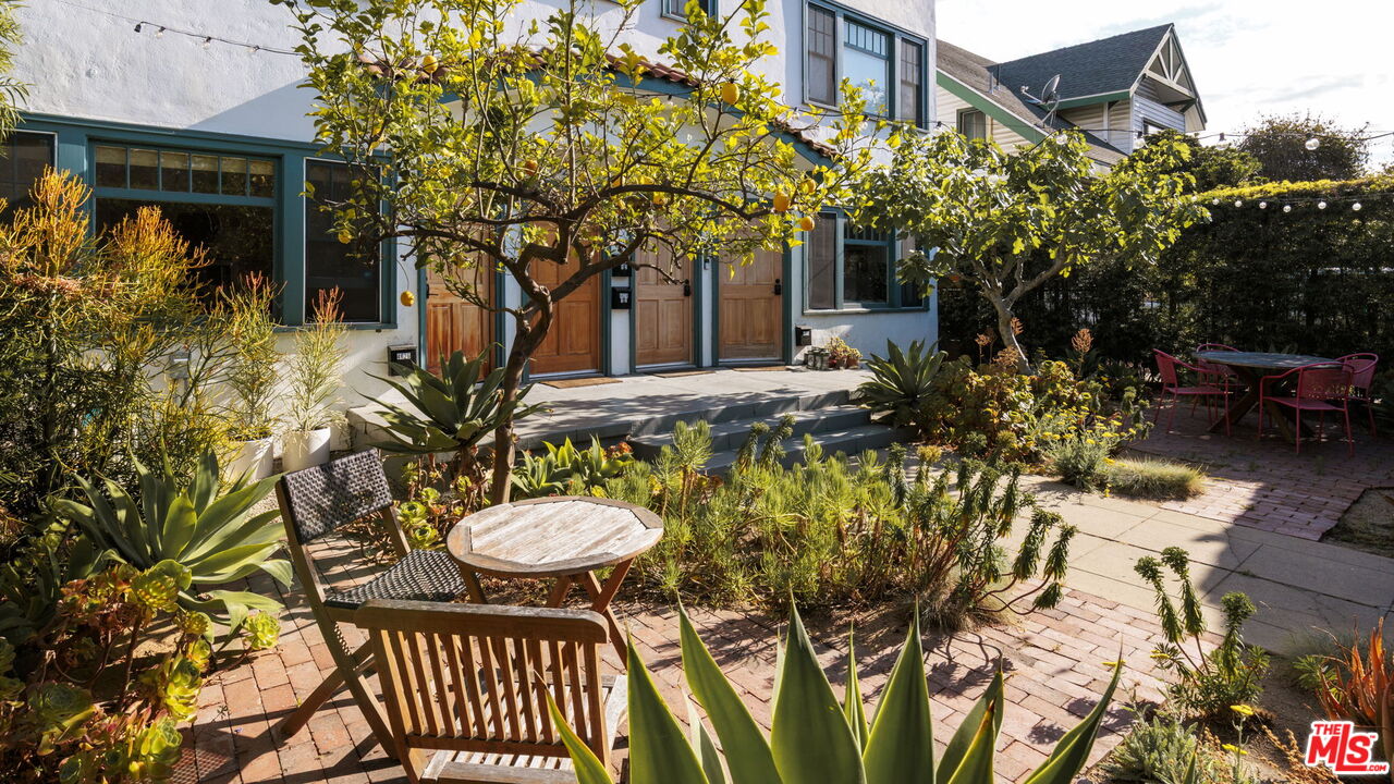 4626 Franklin Ave Unit: 1/2