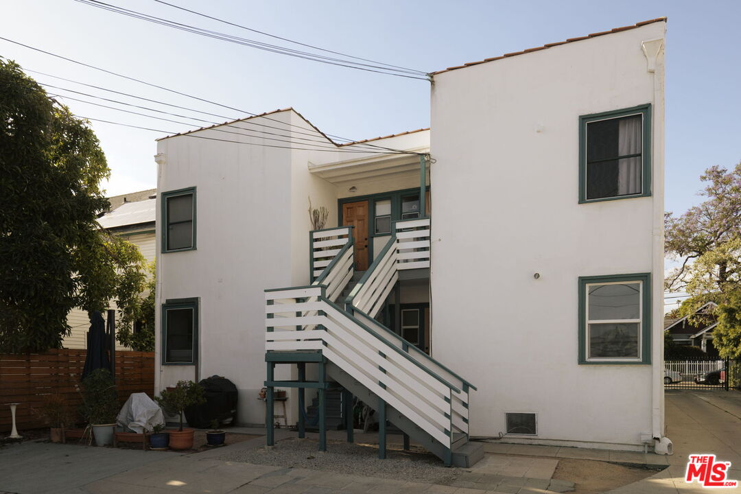 4626 Franklin Ave Unit: 1/2