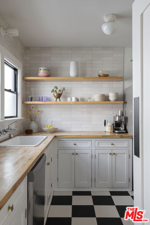 4626 Franklin Ave Unit: 1/2