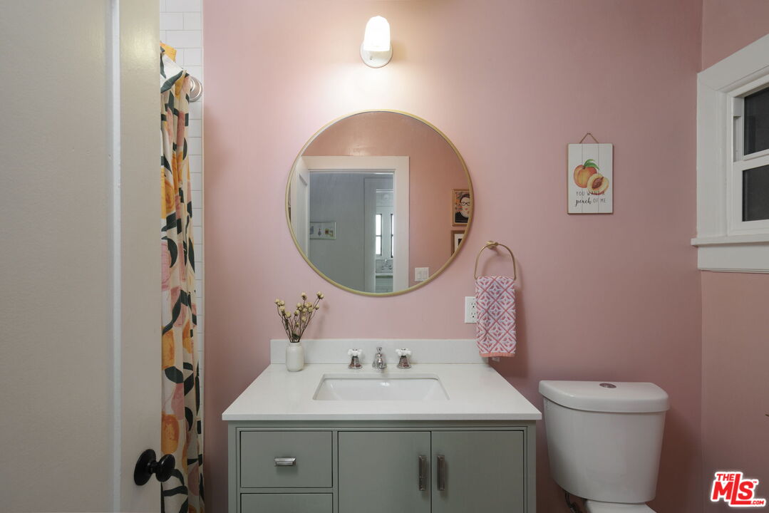 4626 Franklin Ave Unit: 1/2