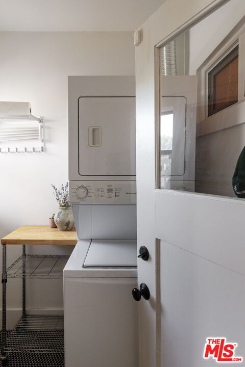 4626 Franklin Ave Unit: 1/2