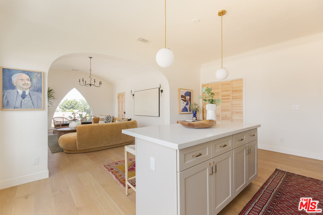 2812 Somerset Dr