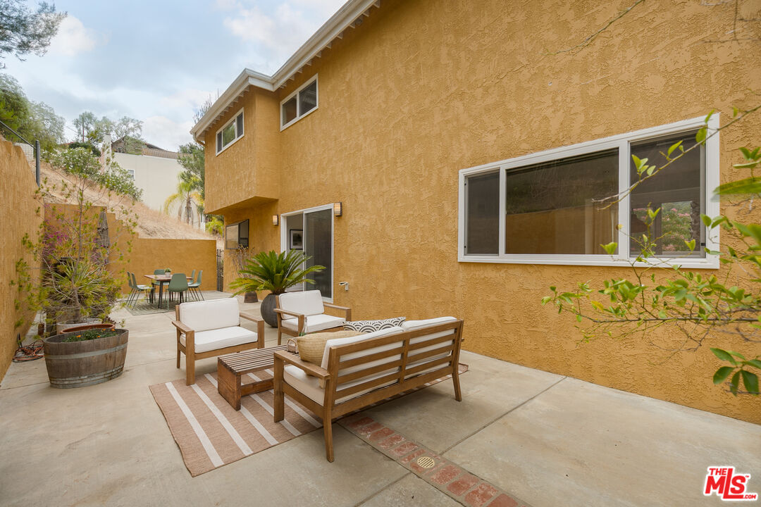 4338 Saltillo St