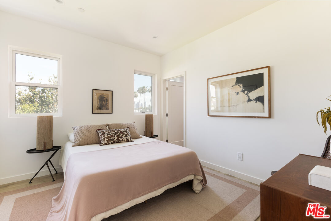 3415 Bellevue Ave