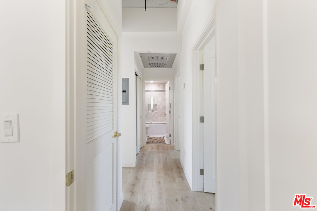 3415 Bellevue Ave