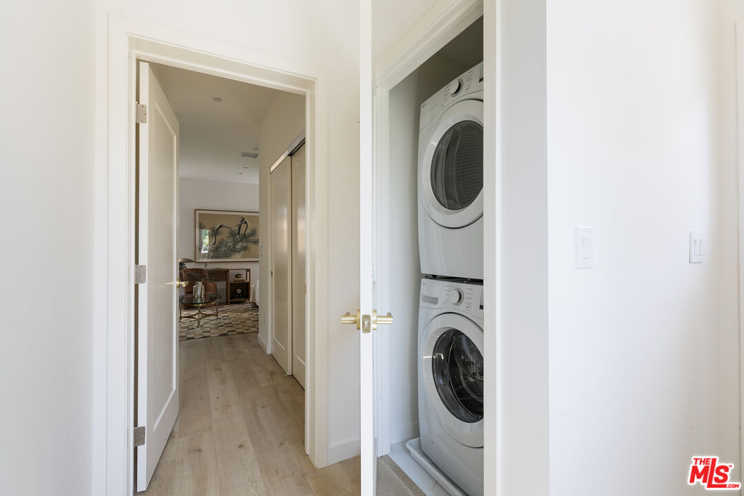 3413 Bellevue Ave