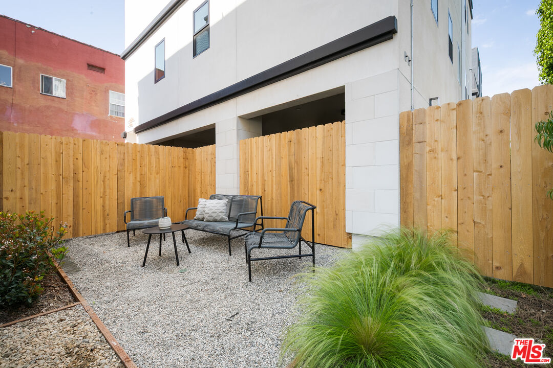 3413 Bellevue Ave
