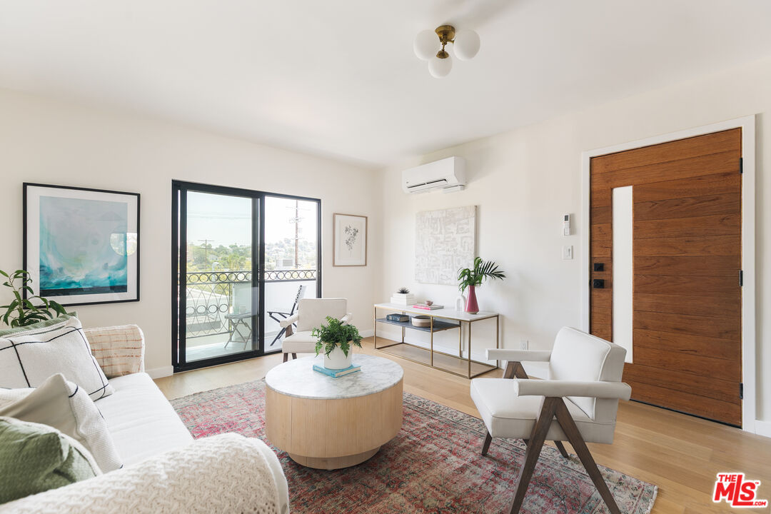 4412 Finley Ave Unit: 7