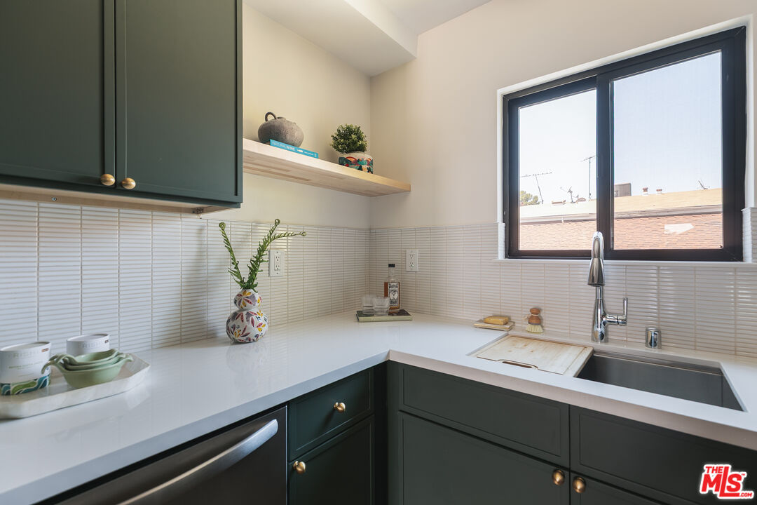 4412 Finley Ave Unit: 7