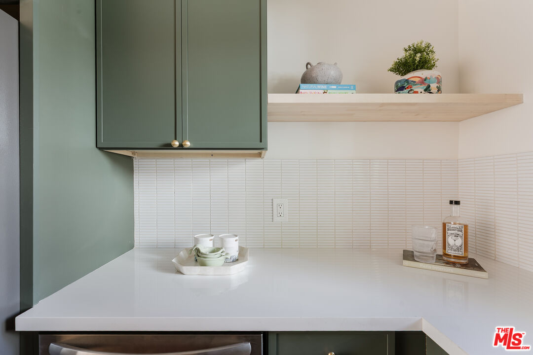 4412 Finley Ave Unit: 3