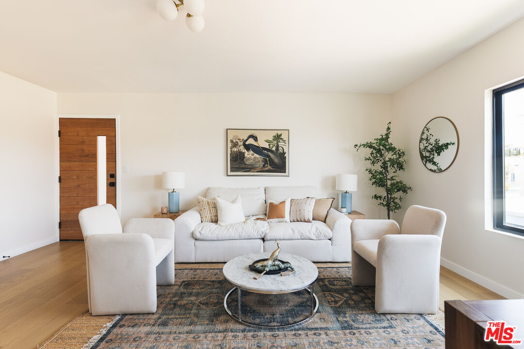 4412 Finley Ave Unit: 4