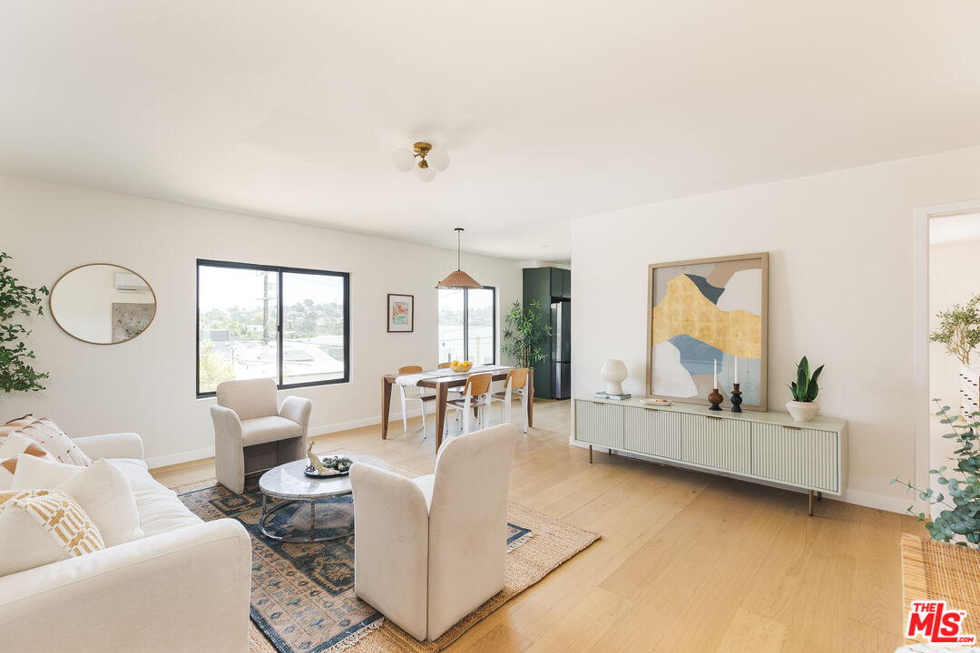 4412 Finley Ave Unit: 4