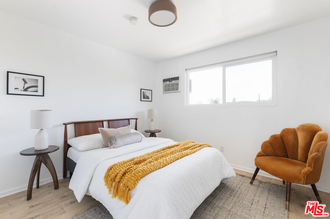 710 Bernard St Unit: 1