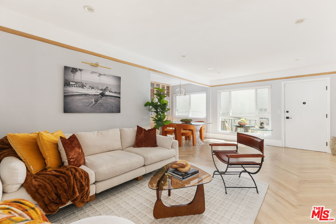 536 N Orlando Ave Unit: 2