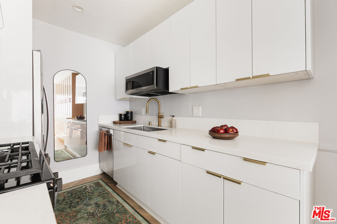 536 N Orlando Ave Unit: 2
