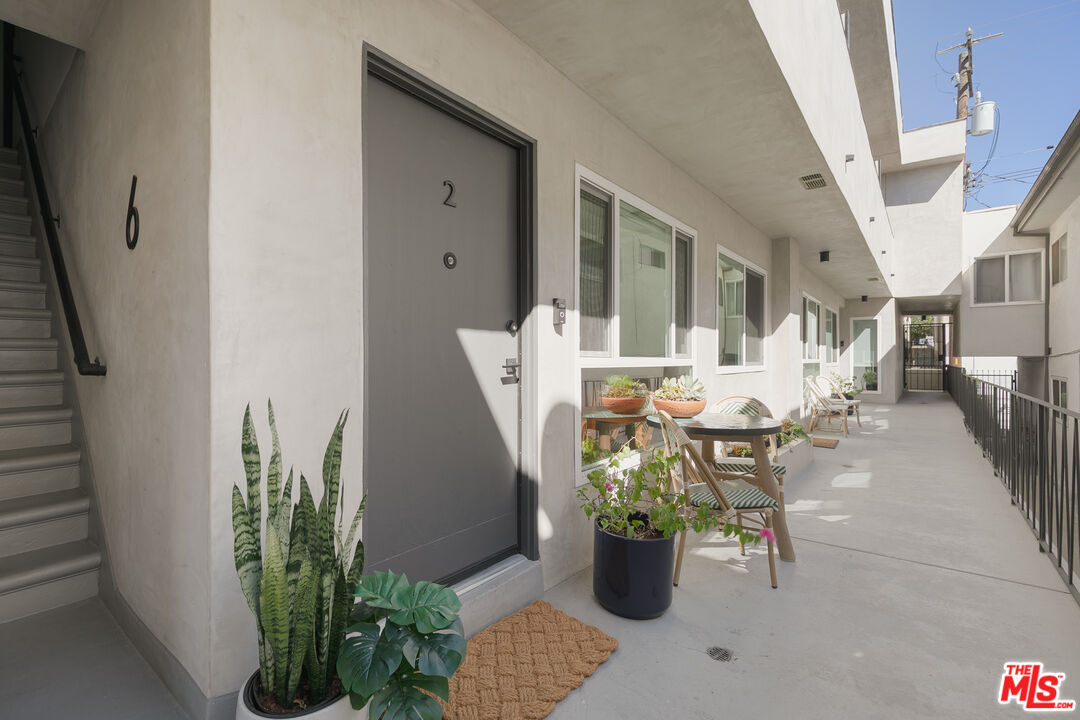 536 N Orlando Ave Unit: 2