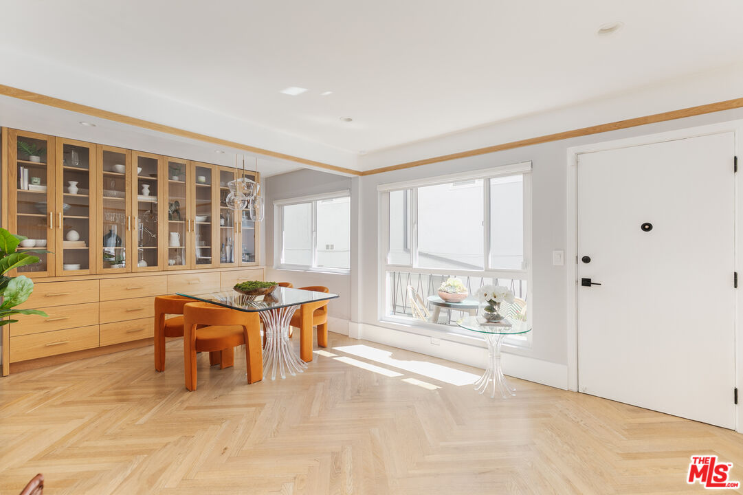 536 N Orlando Ave Unit: 2
