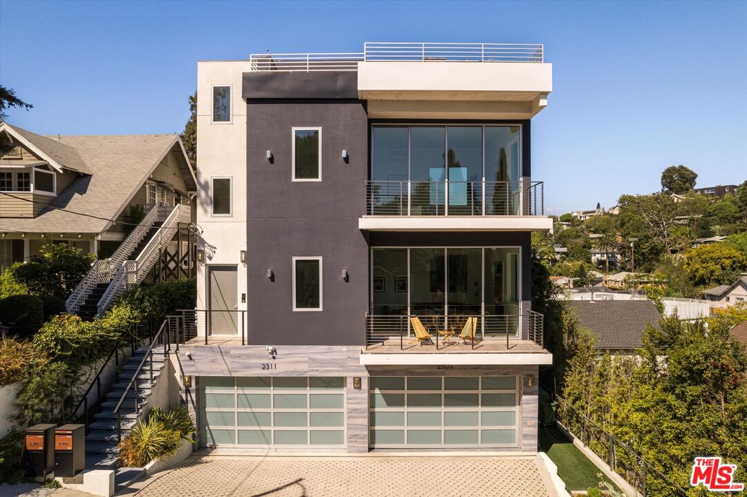2309 Cove Ave