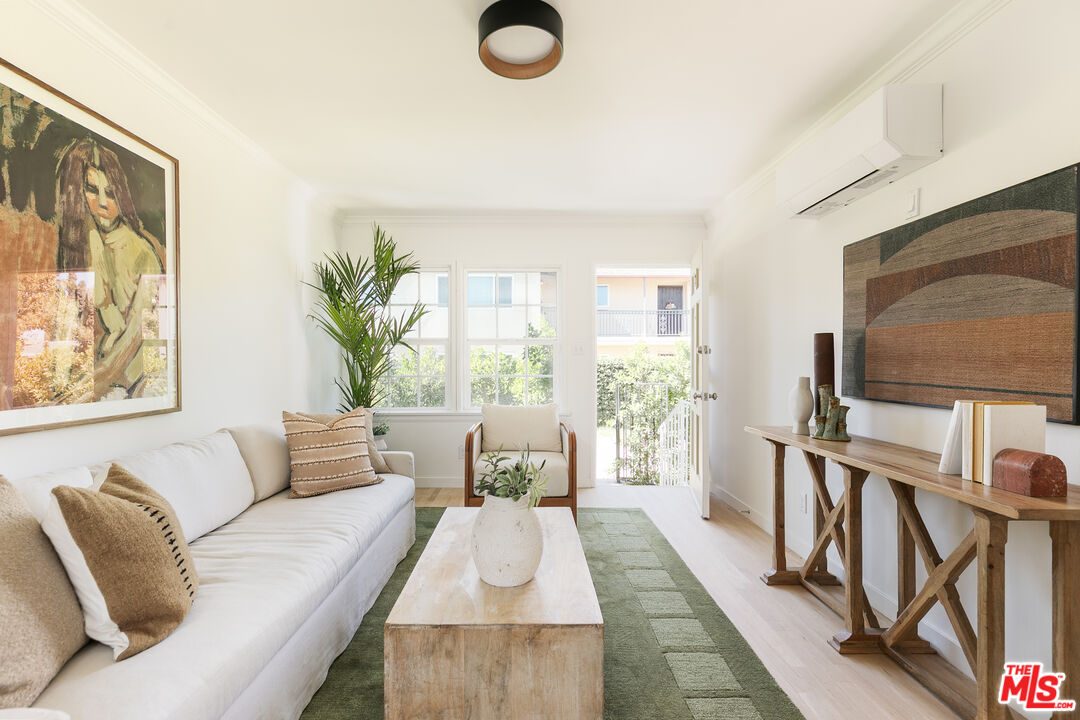 4020 Bemis St Unit: B