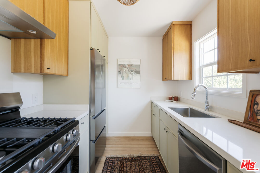 4020 Bemis St Unit: B