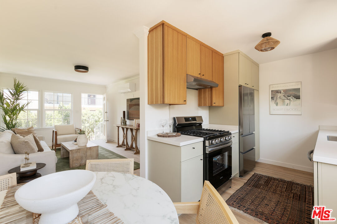 4020 Bemis St Unit: B