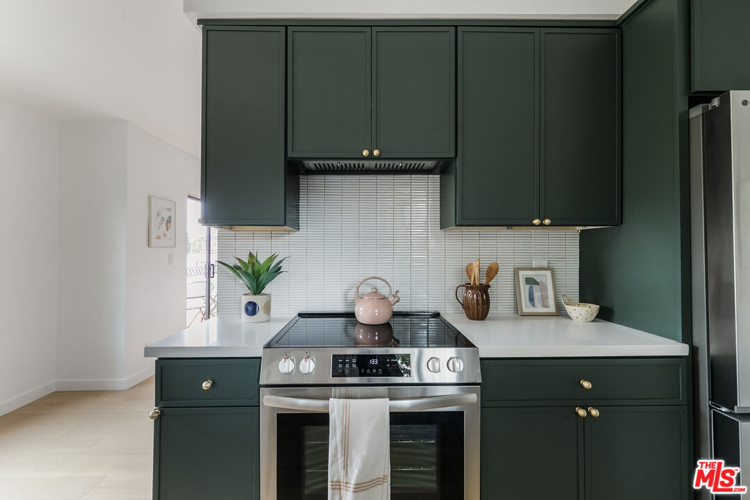 4412 Finley Ave Unit: 5