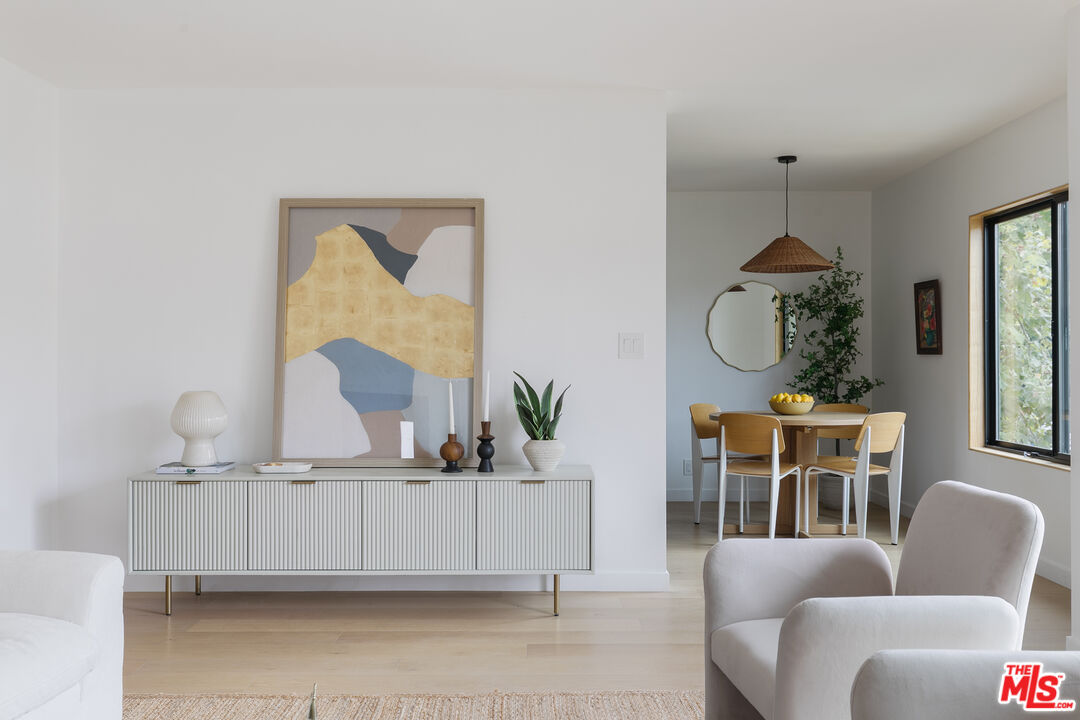 4412 Finley Ave Unit: 5
