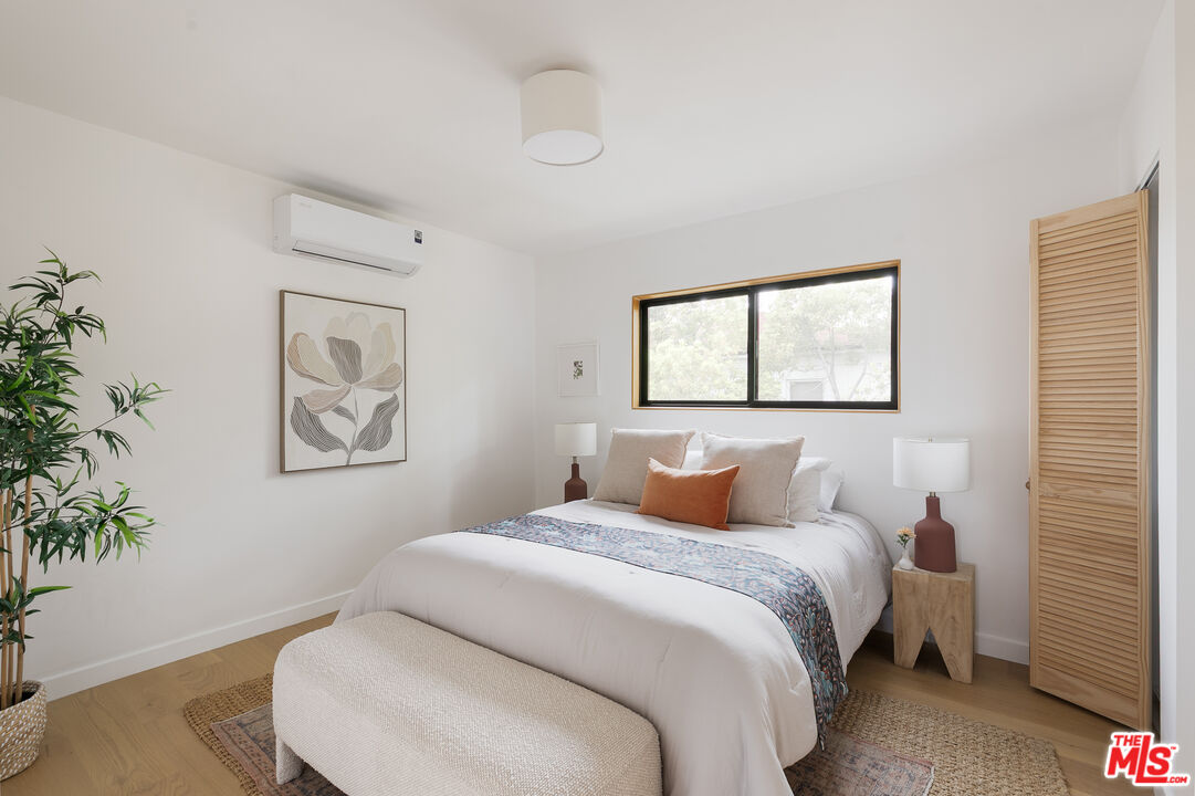 4412 Finley Ave Unit: 5