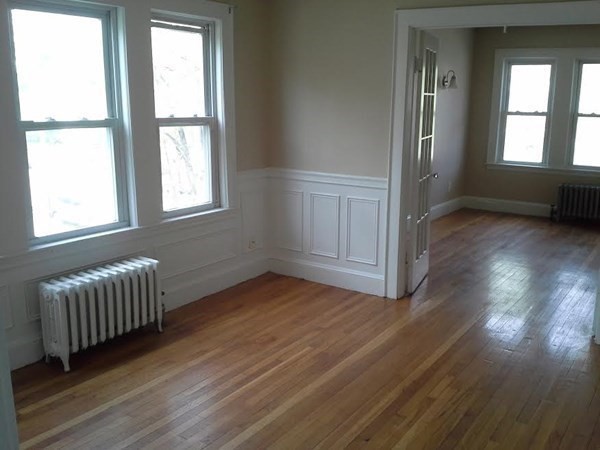 29 Gibson Street # 2R