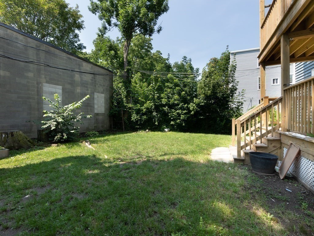 29 Gibson Street # 2R