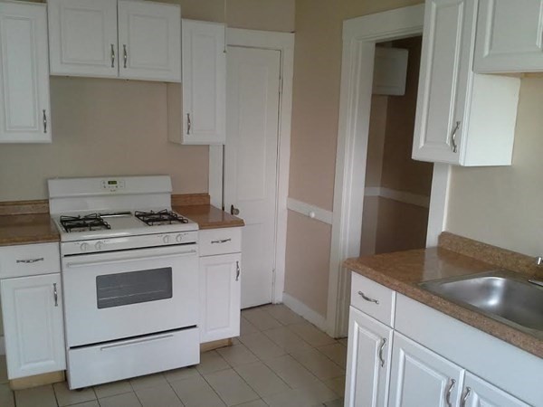 29 Gibson Street # 2R