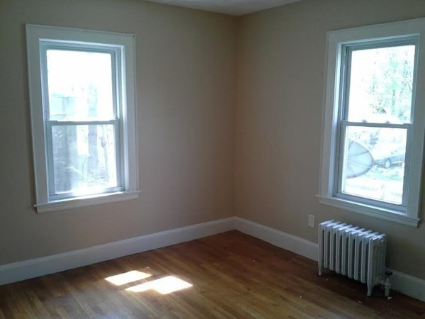 29 Gibson Street # 2R