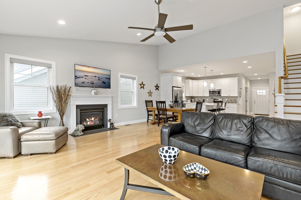 11 Longwood Lane # 11