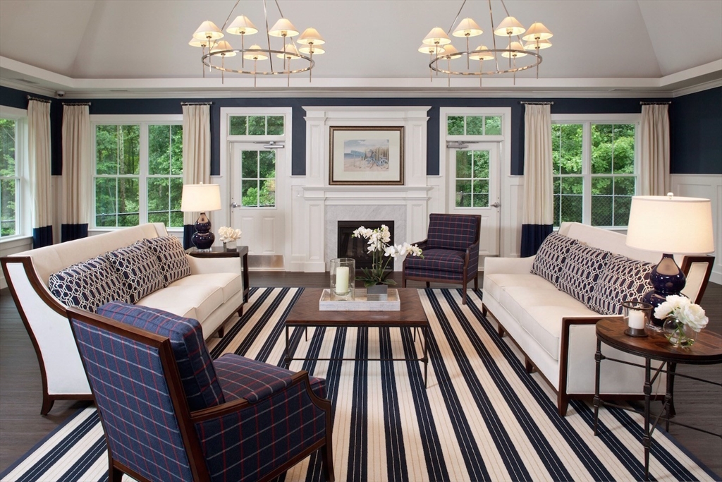 11 Longwood Lane # 11