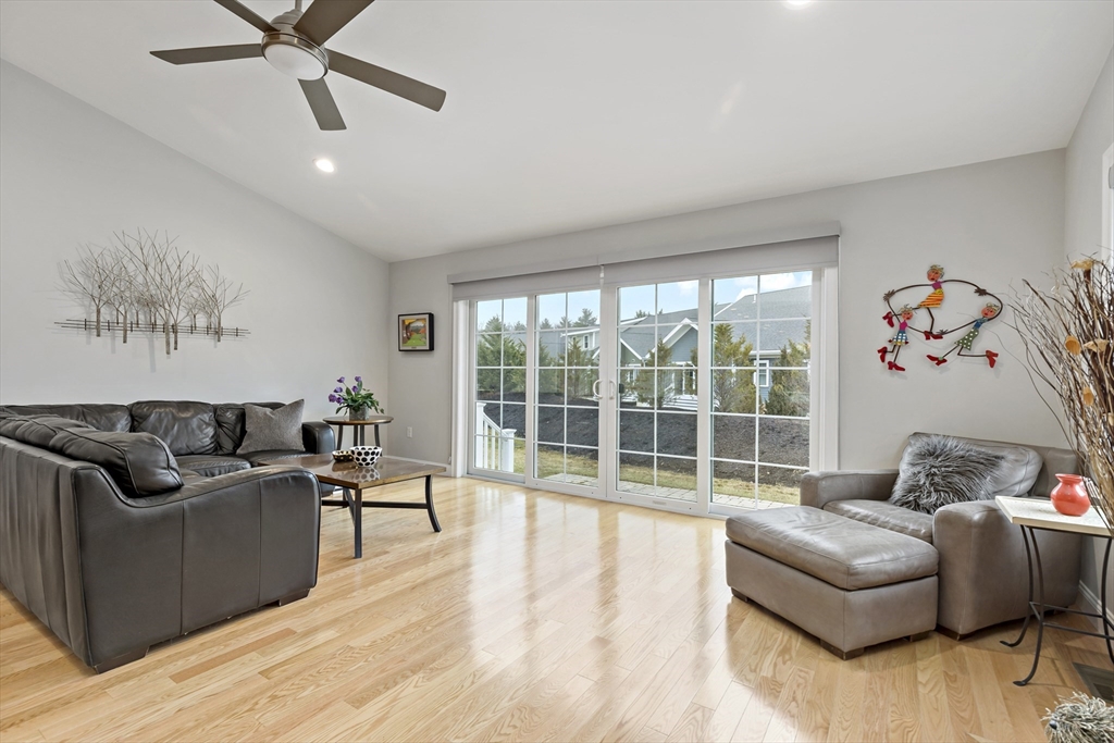 11 Longwood Lane # 11