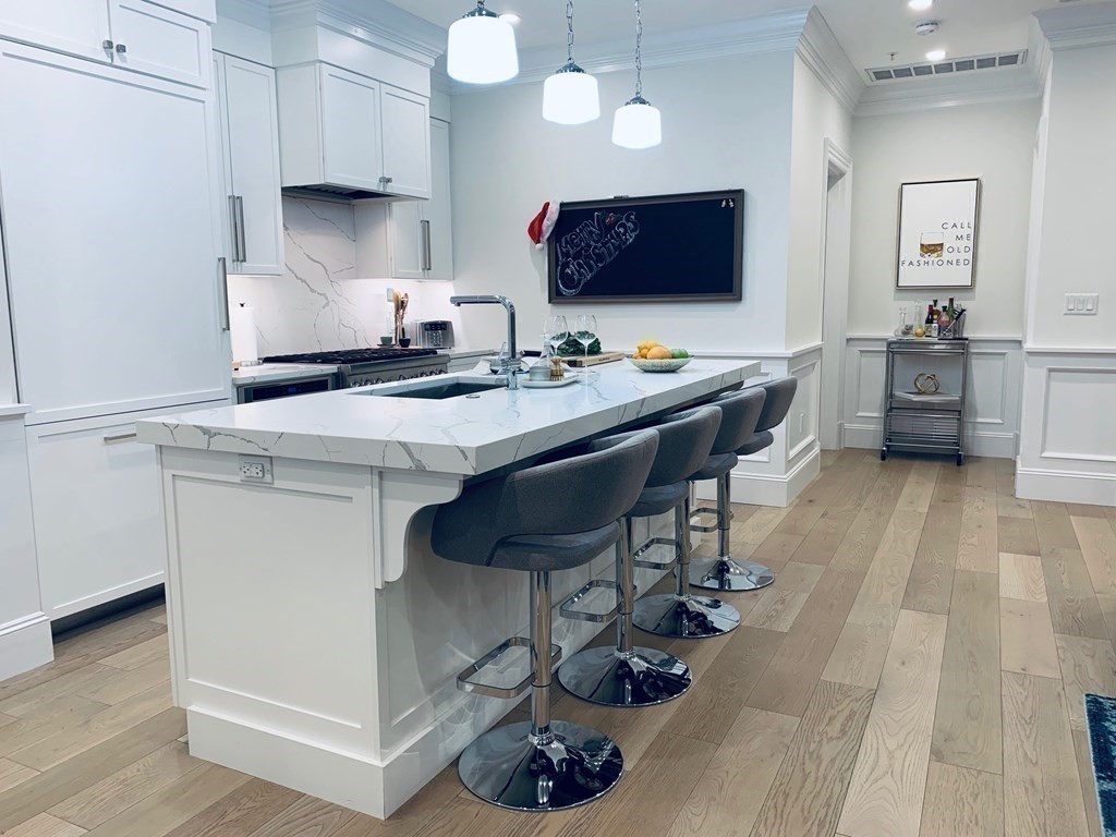205 E Street Unit: 6-N
