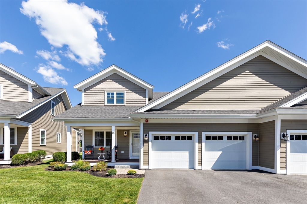 13 Longwood Ln # 13