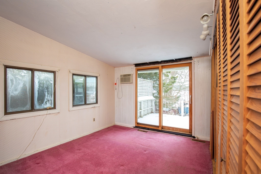 51 Adams Ave