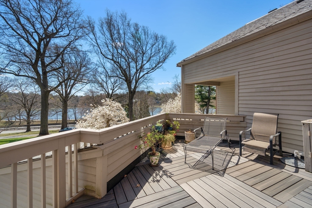 537 Boylston St # 537