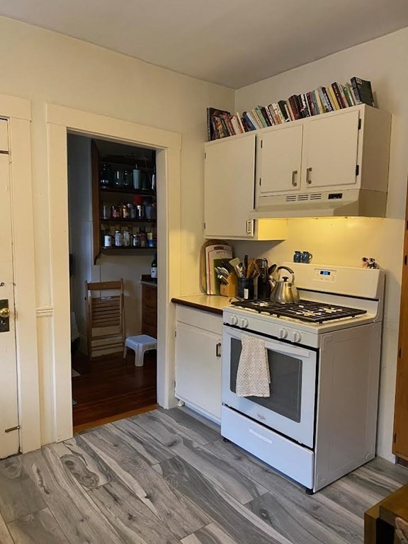 17 Ames St # 3