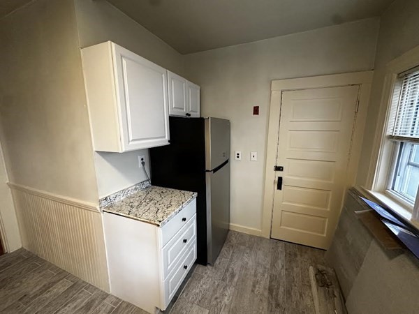 17 Ames St # 1