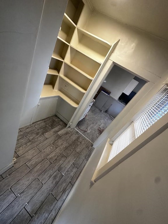 17 Ames St # 1