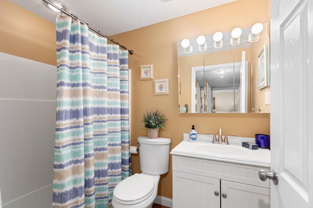 111 Ethyl Way Unit: E