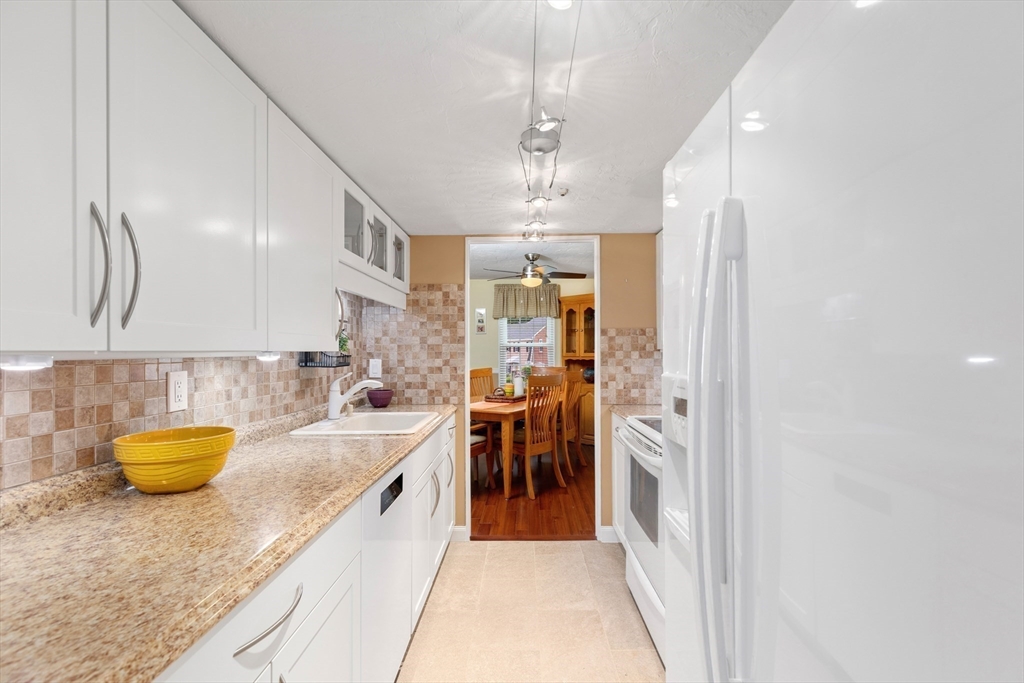 111 Ethyl Way Unit: E
