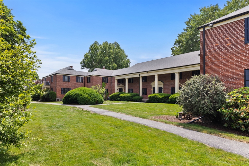 358 Lexington St # 358